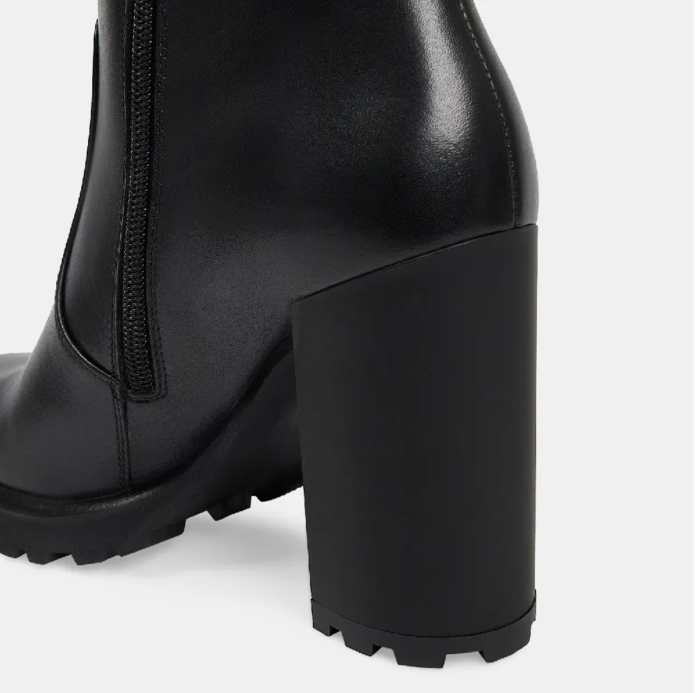 Moscow factories increased shoe production by 19,2%