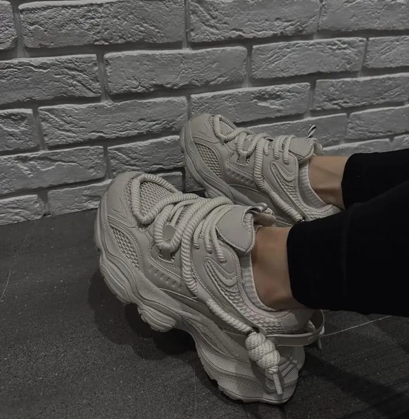 GEKKON en Euro Shoes: La marca rusa presentará calzado deportivo y casual cómodo para toda la familia.