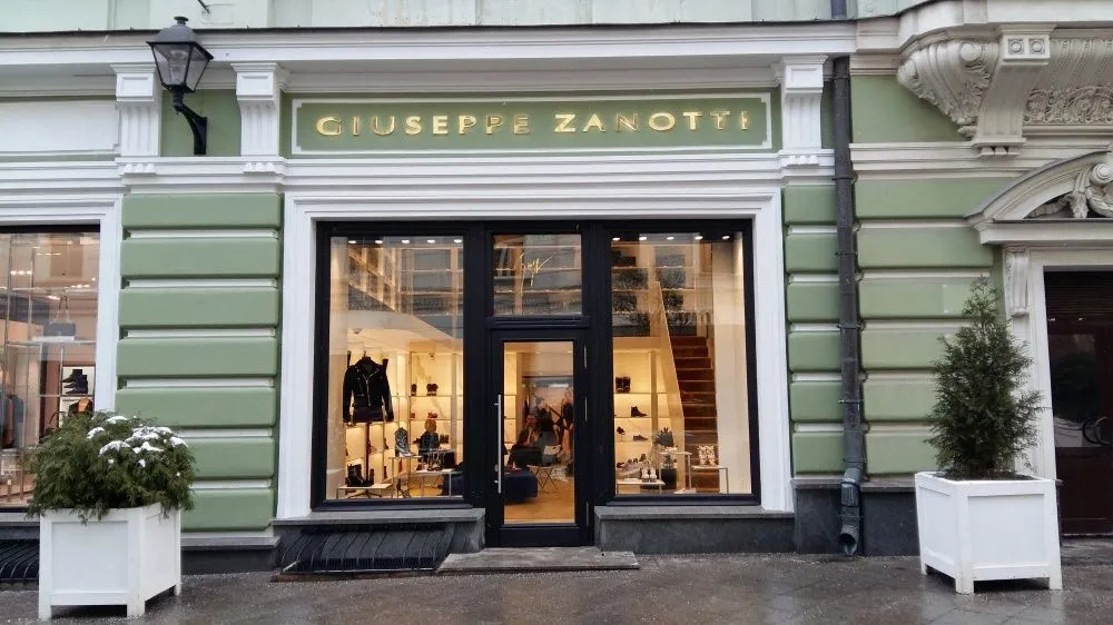 Giuseppe Zanotti eröffnete die erste Single-Brand-Boutique in Moskau