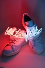 Мосс, Кэмпбелл и Миноуг создали кроссовки для Adidas