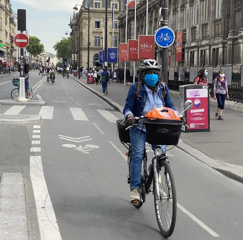 Франция перенесла проведение «Черной пятницы»
