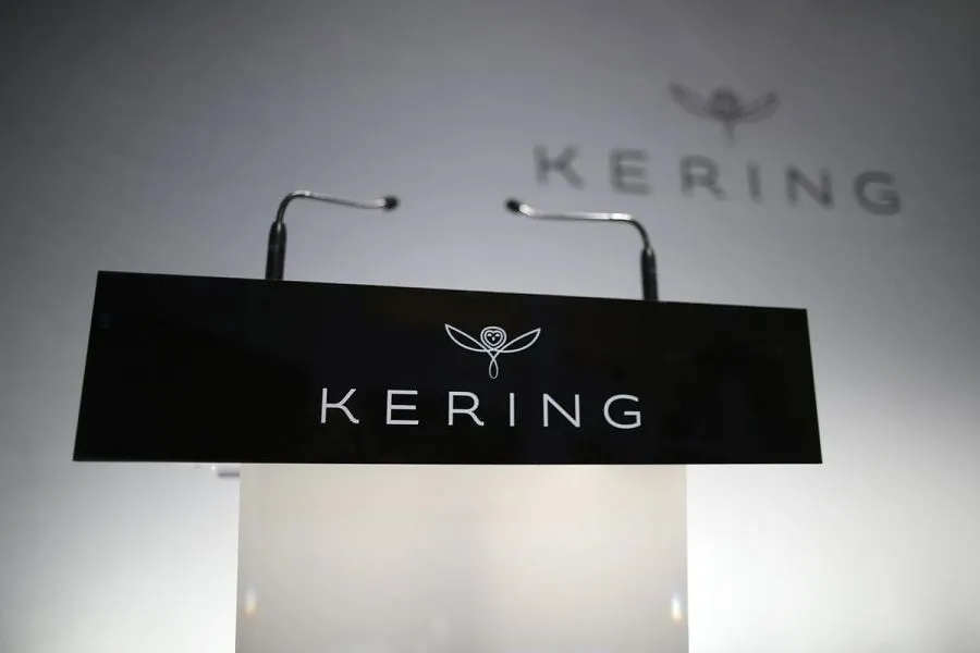 Люксовая Kering Group объявила о двузначном падении выручки Люксовая Kering Group объявила о двузначном падении выручки