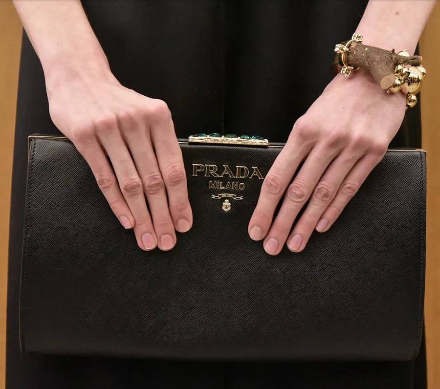 Prada запустит интернет-магазин в России в 2017