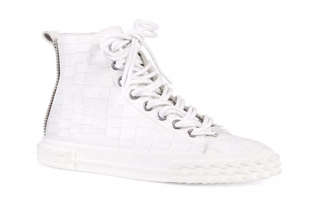 Guiseppe Zanotti   продолжает выпускать обувные коллаборации