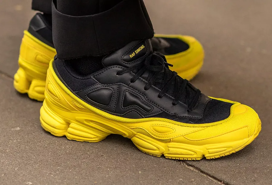 Simons nike shoes sales